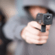 Joven fue herido de un balazo durante un asalto en el barrio Defensores del Chaco