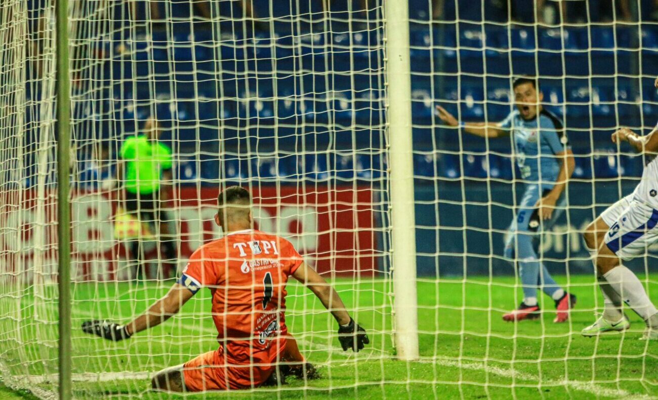 Resistencia firmó una gran remontada ante Sportivo Ameliano