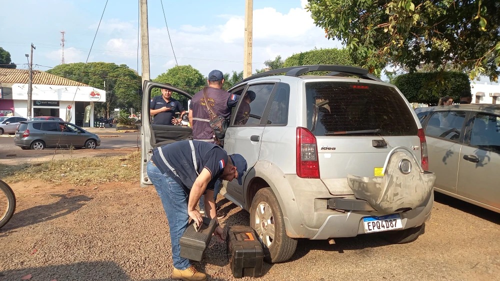 Hombres armados toman de rehén a una mujer en Pedro Juan Caballero Hombres armados toman de rehén a una mujer en Pedro Juan Caballero