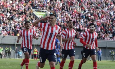 Paraguay arranca una nueva ilusión mundialista ante un diezmado Perú