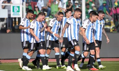 Argentina, sin despeinarse, consigue una victoria contundente ante Bolivia