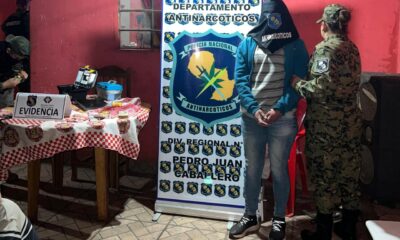 Joven es detenida con pequeñas porciones de droga en el barrio General Genes
