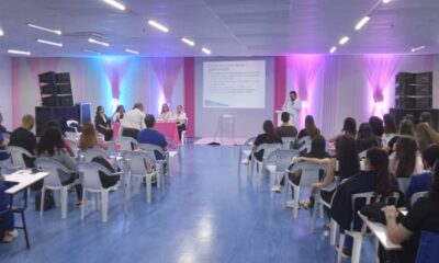Clausura del Octubre Rosa en la UCP se celebró con una mesa redonda sobre cáncer de mama y cuello uterino