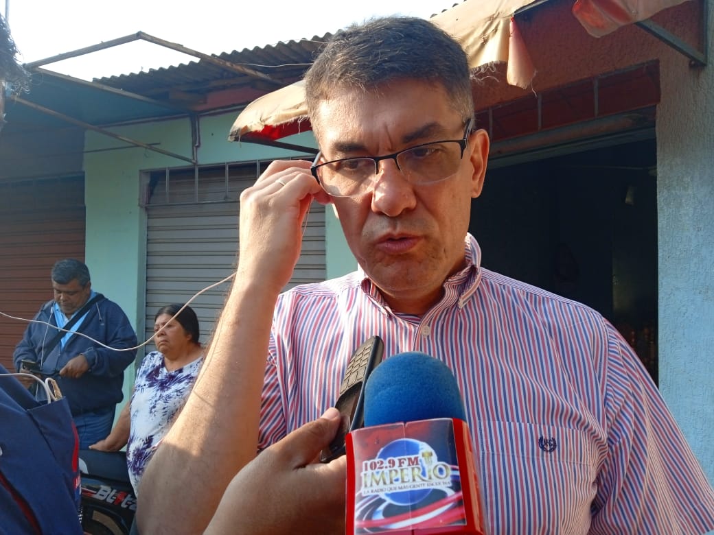 Intendente verificó situación de salones y casillas del Mercado Municipal recuperadas por el Juzgado de Faltas Intendente verificó situación de salones y casillas del Mercado Municipal recuperadas por el Juzgado de Faltas