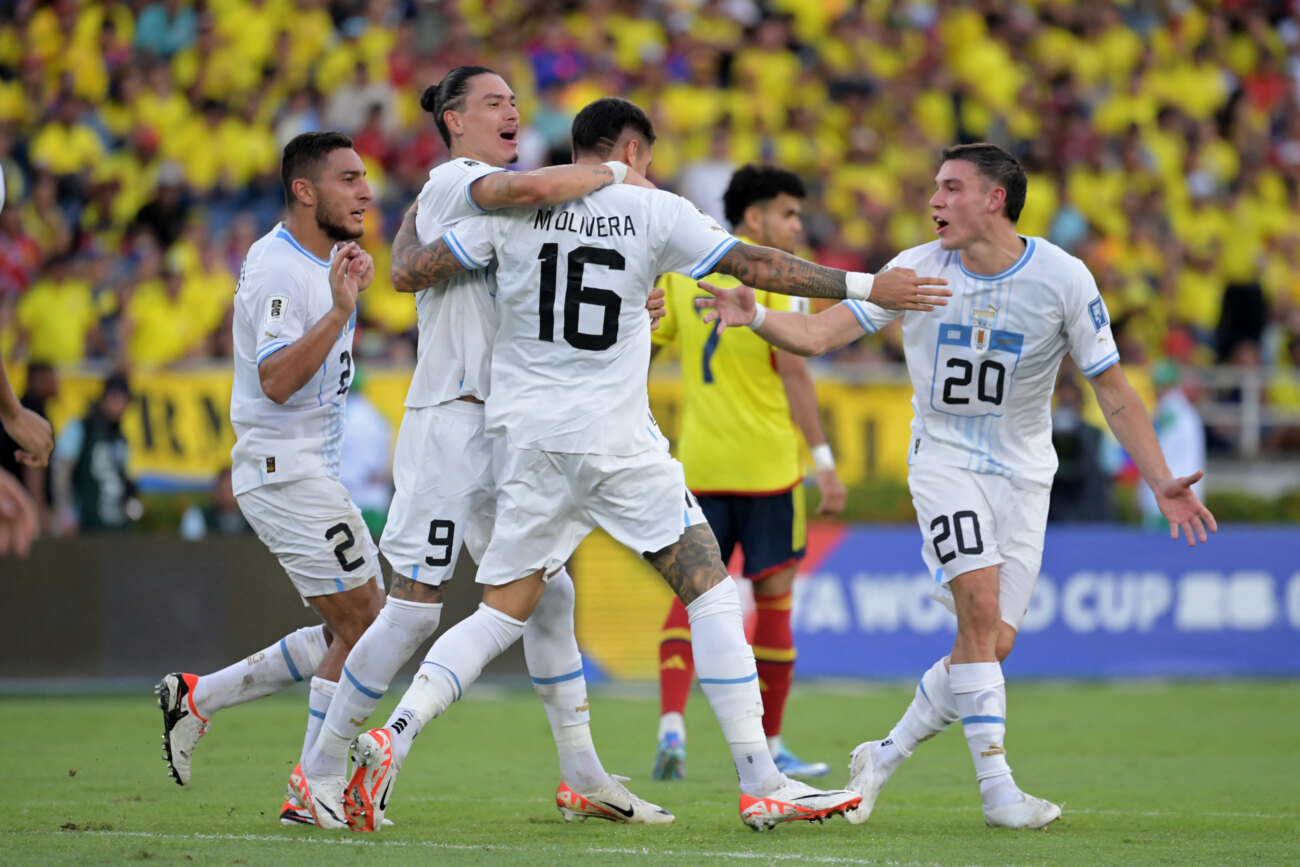 ¡Tremendo partido! Colombia perdonó y Uruguay rescató un punto de oro en el final