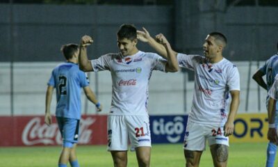 Nacional sigue soñando con ir a la Libertadores y propinó “un mazazo” a Resistencia