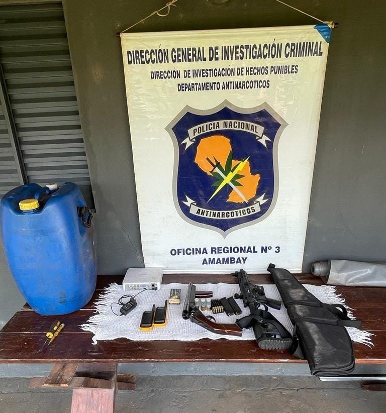 En allanamiento a inmueble rural, hallan pista clandestina para avioneta y armas en Cerro Corá En allanamiento a inmueble rural, hallan pista clandestina para avioneta y armas en Cerro Corá