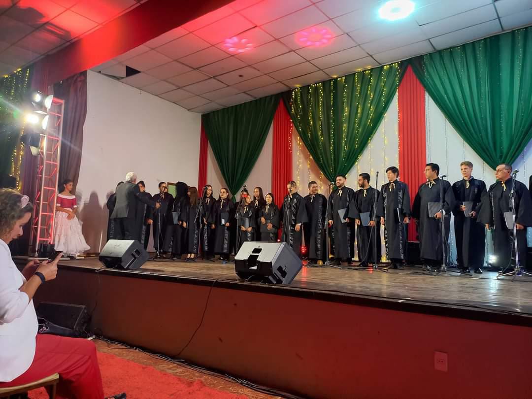 Colorido concierto navideño organizado por la Gobernación de Amambay Colorido concierto navideño organizado por la Gobernación de Amambay
