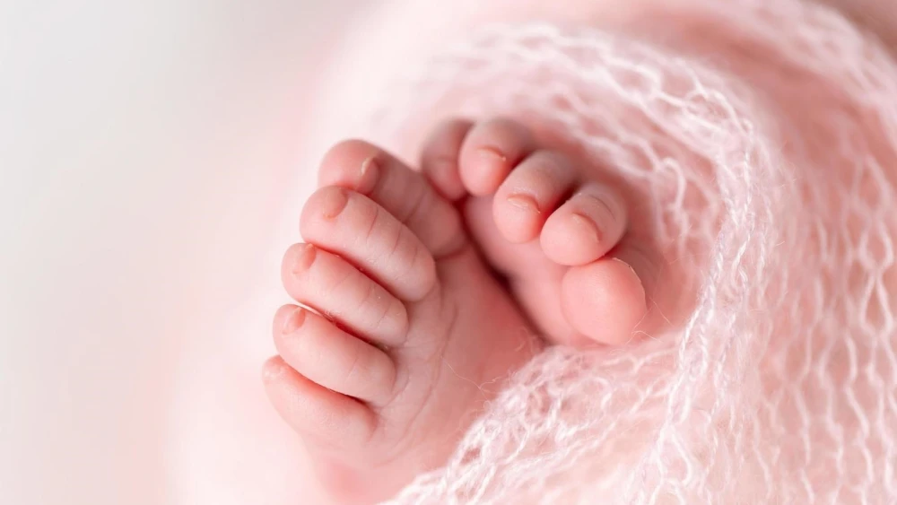 Navidad trajo más que alegría a dos familias que recibieron bebés en plena madrugada