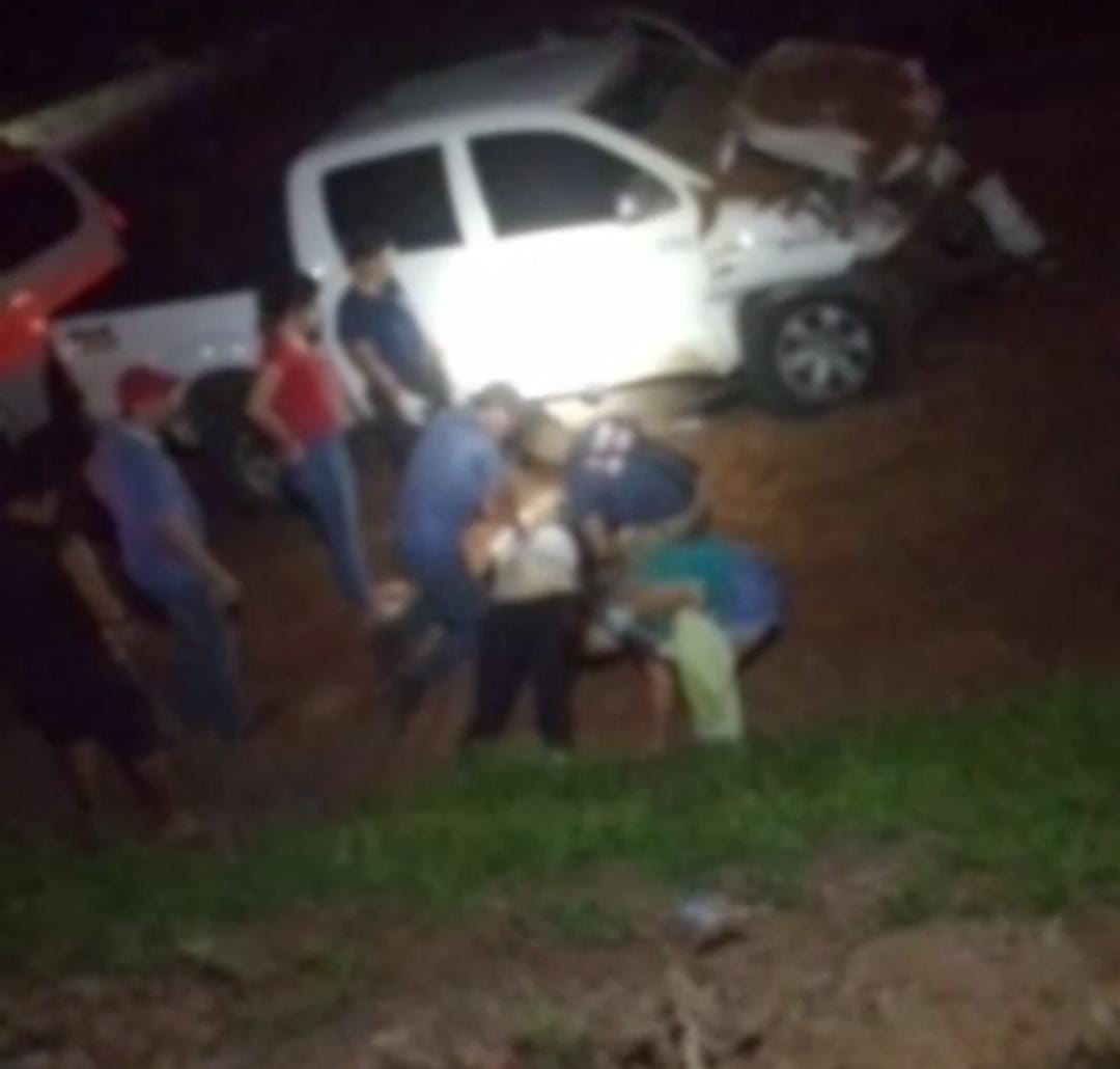 Cerro Corá: Choque de camioneta por un camión arrojó la muerte de una mujer sobre la ruta PY05 Cerro Corá: Choque de camioneta por un camión arrojó la muerte de una mujer sobre la ruta PY05