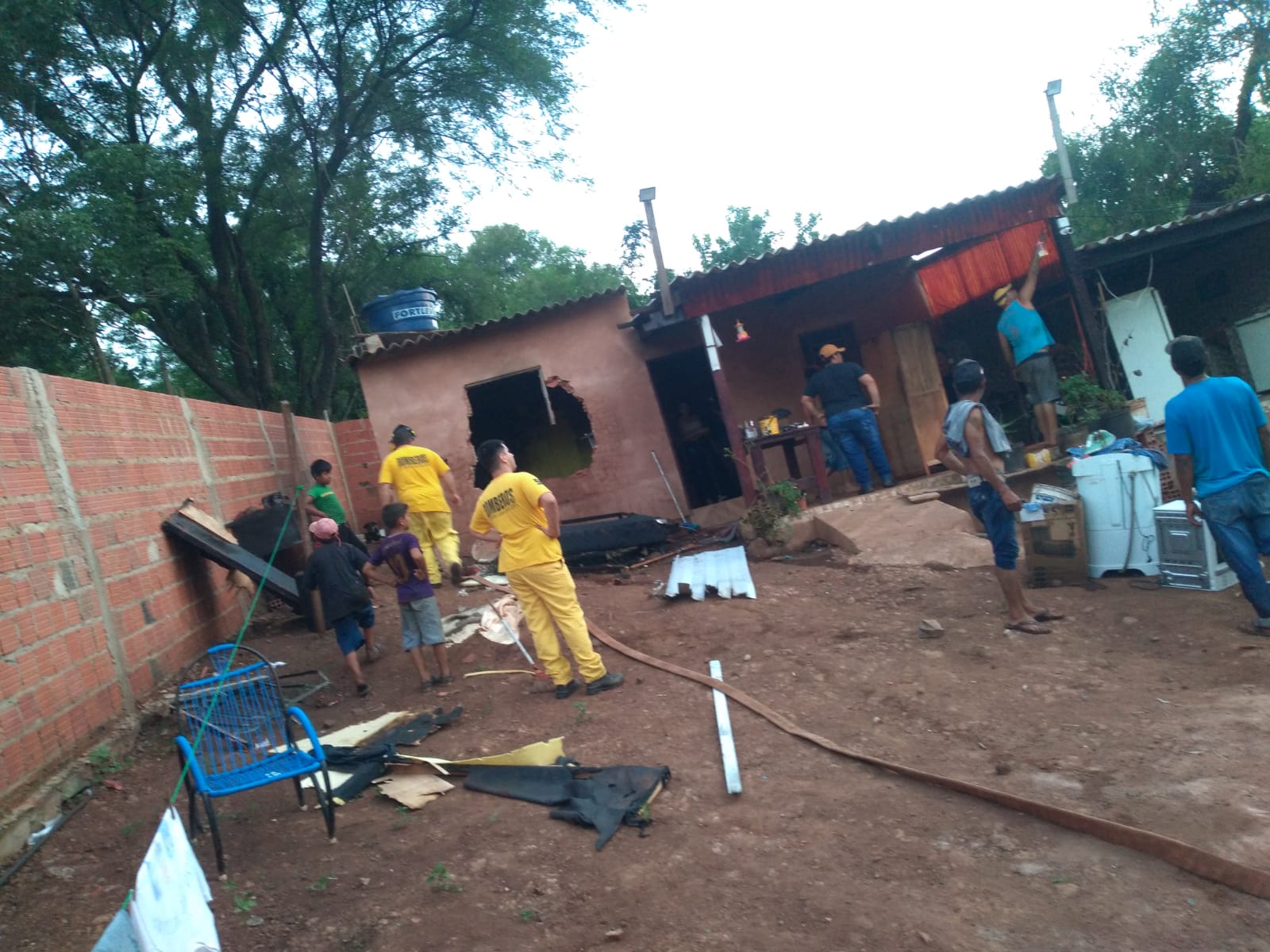 PJC: Vivienda ardió parcialmente en llamas en el barrio General Genes PJC: Vivienda ardió parcialmente en llamas en el barrio General Genes