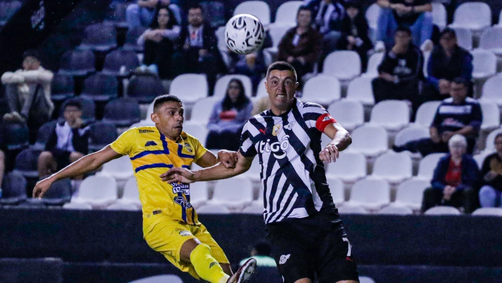 Trinidense y Libertad chocan por el título de Copa Paraguay