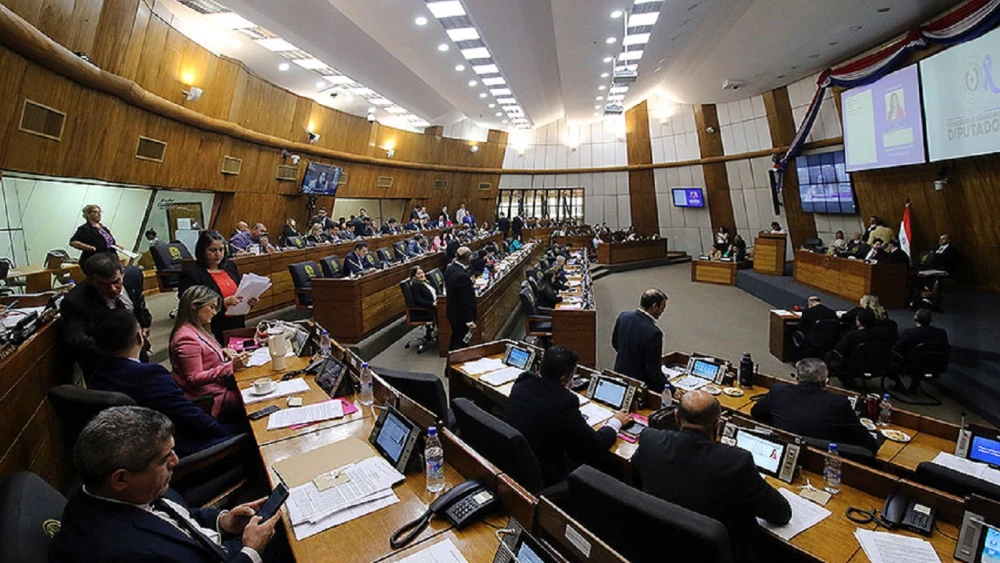 Sesión de Diputados sin cuórum tras retirada de opositores y colorados de Fuerza Republicana