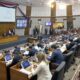 Cartismo impone a la fuerza sanción de ley de superintendencia de jubilaciones