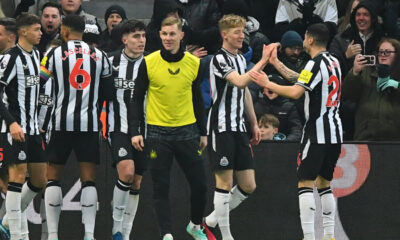 Con Almirón en cancha, Newcastle le da un duro golpe al Manchester United