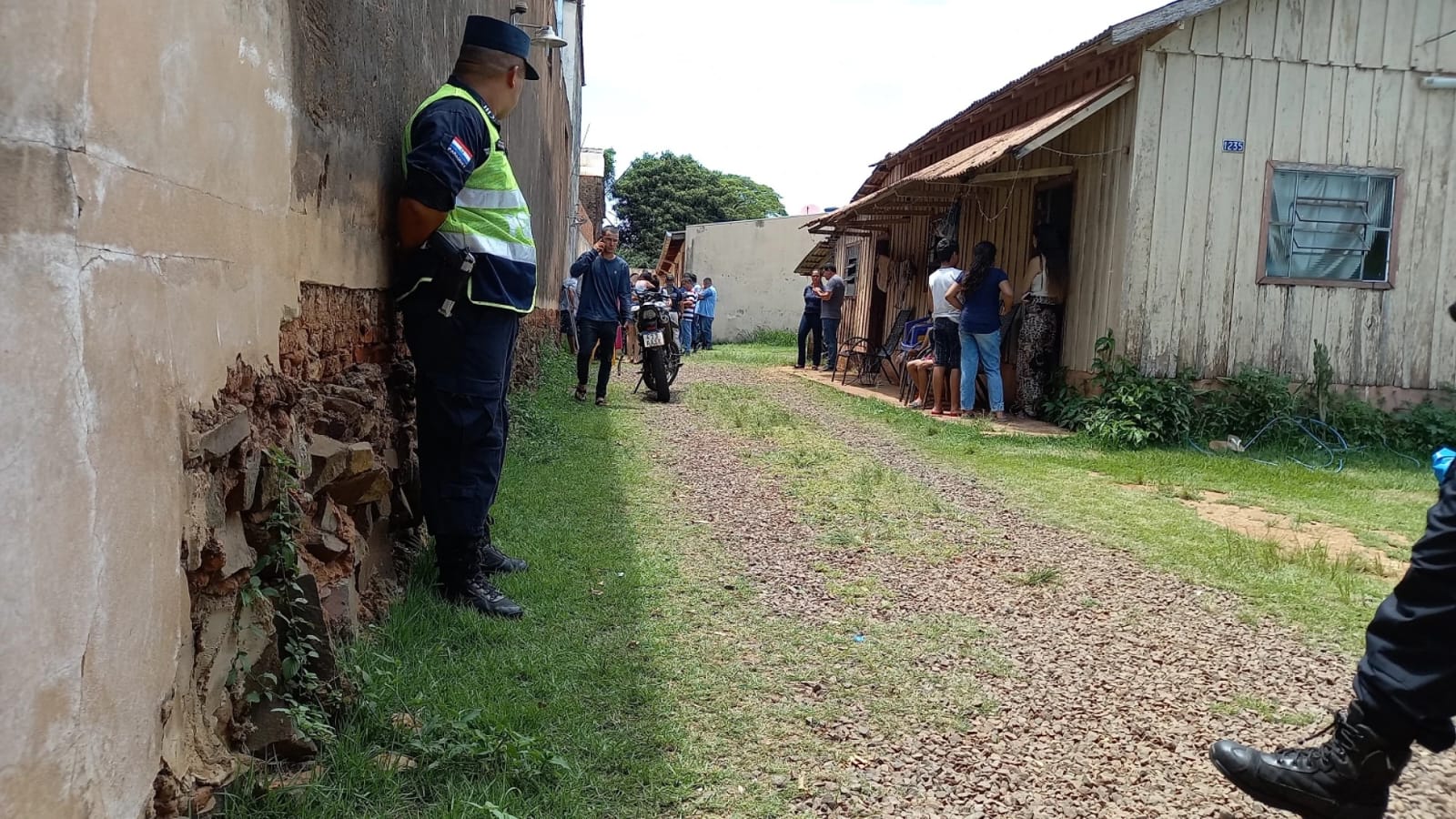 Policía indaga supuesto feminicidio de una docente y busca a su pareja en PJC Policía indaga supuesto feminicidio de una docente y busca a su pareja en PJC