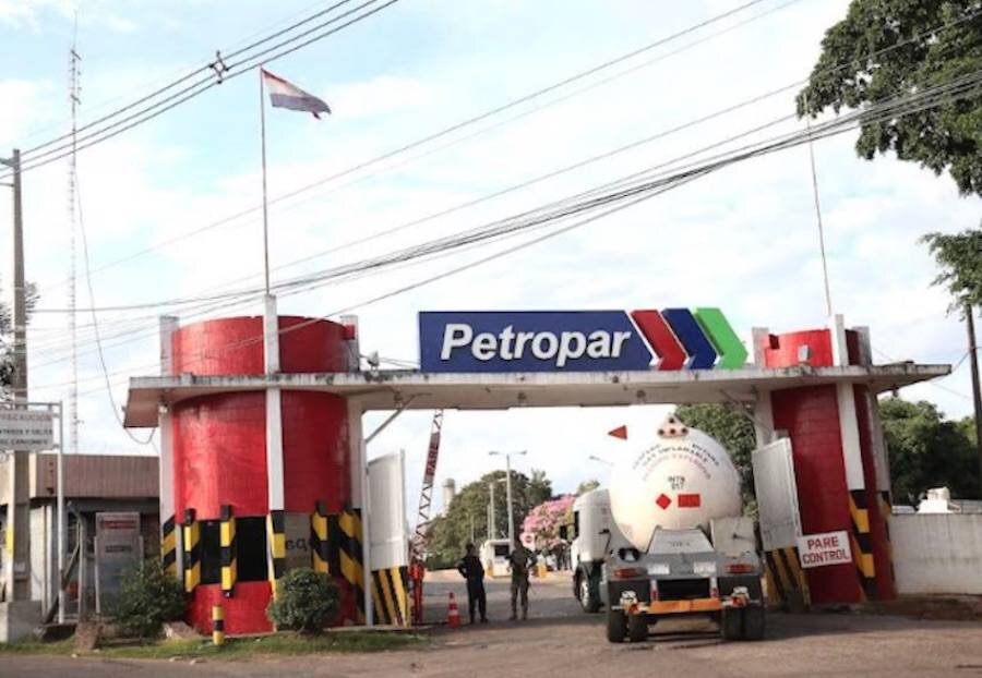 Alertan sobre falsas ofertas laborales para Petropar