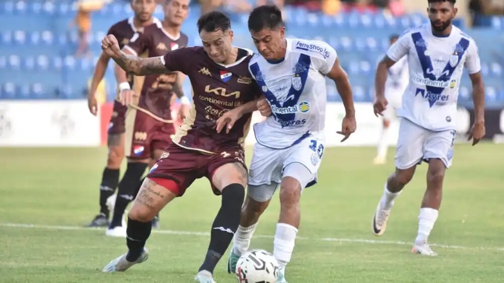 Ameliano se impone en el puntapié inicial del Apertura