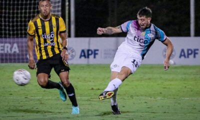 Alejandro Silva rescata al supercampeón