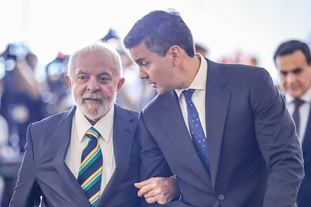 Lula amenaza con dejar de comprar energía excedente de Paraguay, según Folha