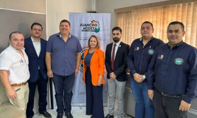 Gobernador Juancho Acosta Logra Cinco Becas Completas de Medicina para Jóvenes