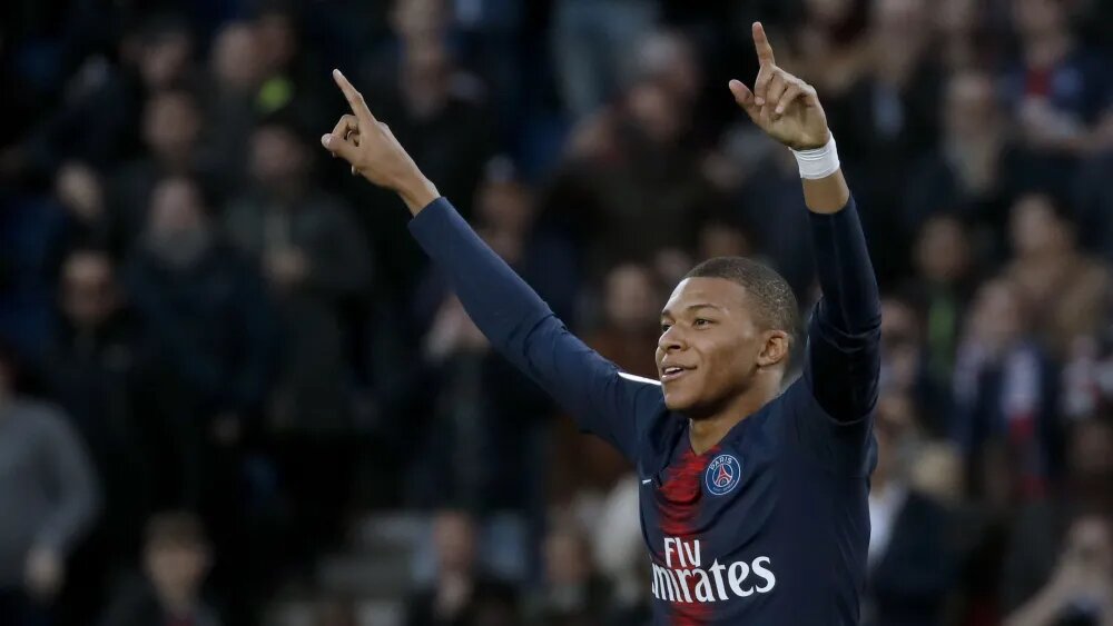 Mbappé ya firmó con el Real Madrid