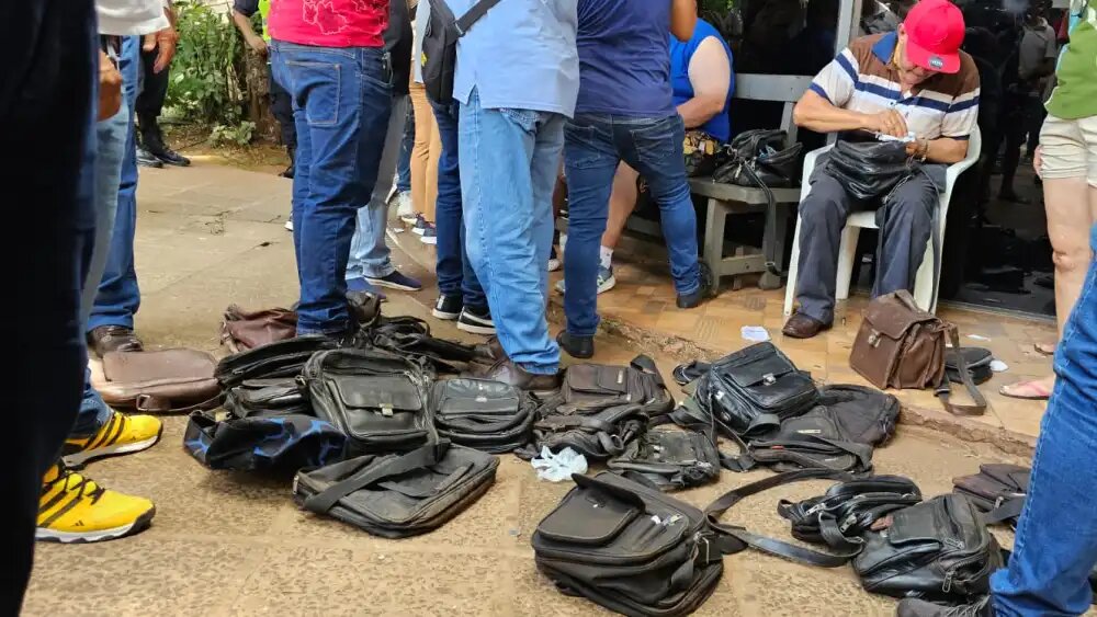 Robo de película: Por medio de túnel vacían bóveda de cambistas en CDE