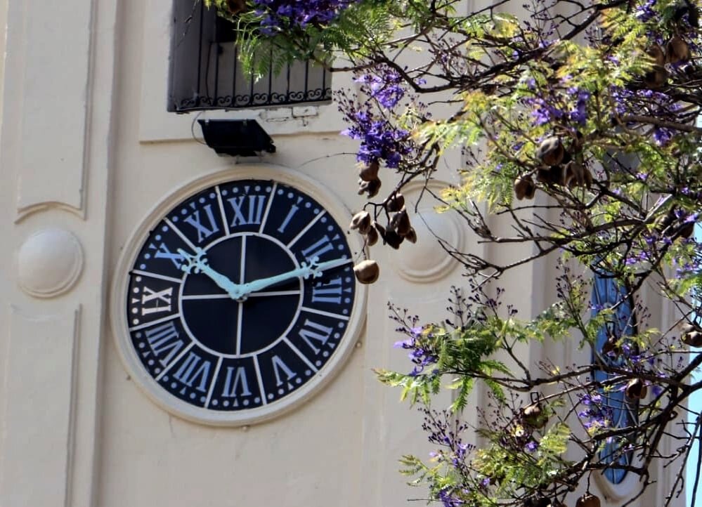 La hora se atrasa este mes, justo al inicio de la Semana Santa
