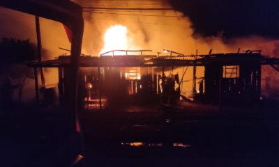 PJC: Gomería ardió totalmente en llamas