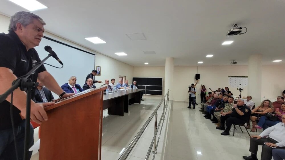 Enrique Riera anuncia que 200 policías enviados de refuerzo quedarán en Alto Paraná