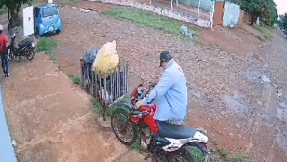 Simulan ser mecánicos y roban una motocicleta en Pedro Juan Caballero Simulan ser mecánicos y roban una motocicleta en Pedro Juan Caballero