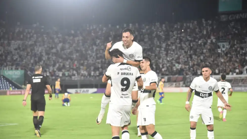 Olimpia logra un agónico triunfo ante Luqueño
