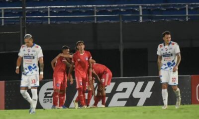Nacional regala un tiempo y sufre dura derrota en debut de Bernay