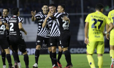 Libertad saca del camino a Trinidense y vuelve a alejarse de Cerro