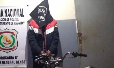 PJC: Policía detiene a un joven por ocasionar ruidos molestos con una moto indocumentada