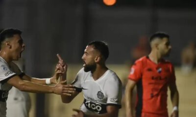 Olimpia golpea en el final y vence a Nacional