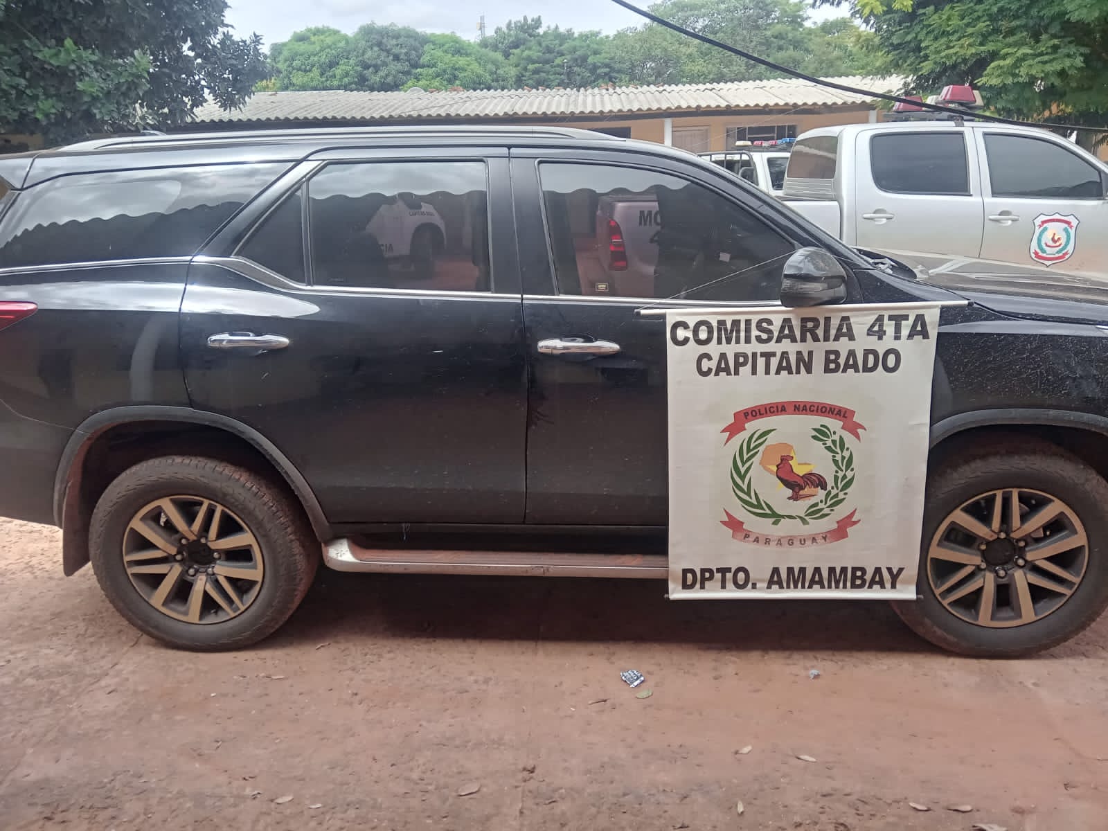 Capitán Bado: Policía Nacional incauta camioneta perteneciente a loteadora hurtada en Brasil Capitán Bado: Policía Nacional incauta camioneta perteneciente a loteadora hurtada en Brasil