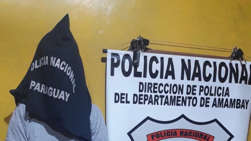 Detienen a pareja que se retiró sin pagar y robó objetos de un hotel en PJC Detienen a pareja que se retiró sin pagar y robó objetos de un hotel en PJC