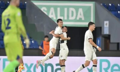 Olimpia gana y sigue en la pelea