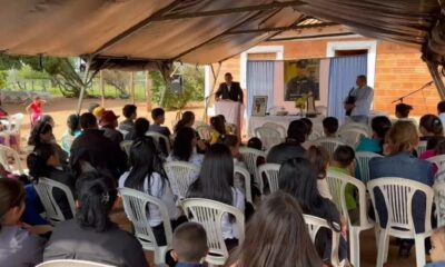 Familiares y amigos celebran el cumpleaños 35 de Edelio Morínigo