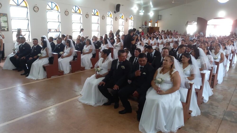 Boda comunitaria: 58 parejas se prometen amor eterno en Capitán Bado Boda comunitaria: 58 parejas se prometen amor eterno en Capitán Bado