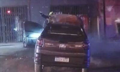 PJC: Hombre quema intencionalmente camioneta estacionada en la vereda