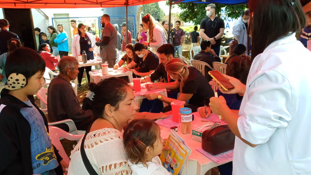 Fracción Villa Guillermina de Pedro Juan Caballero recibió el proyecto «UCP en acción» Fracción Villa Guillermina de Pedro Juan Caballero recibió el proyecto «UCP en acción»