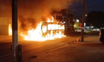 Bus de la Línea 26 ardió en llamas en el centro de San Lorenzo