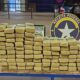 Incautan 366 kilos de marihuana arrojados desde el Puente de la Amistad
