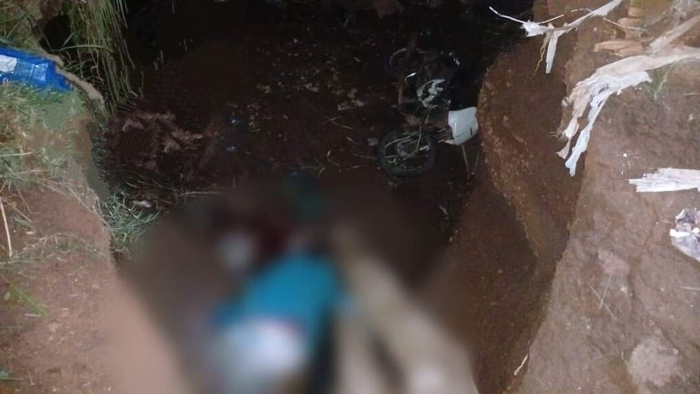 PJC: Madre e hija fallecen después de caer con su motocicleta a un arroyo PJC: Madre e hija fallecen después de caer con su motocicleta a un arroyo