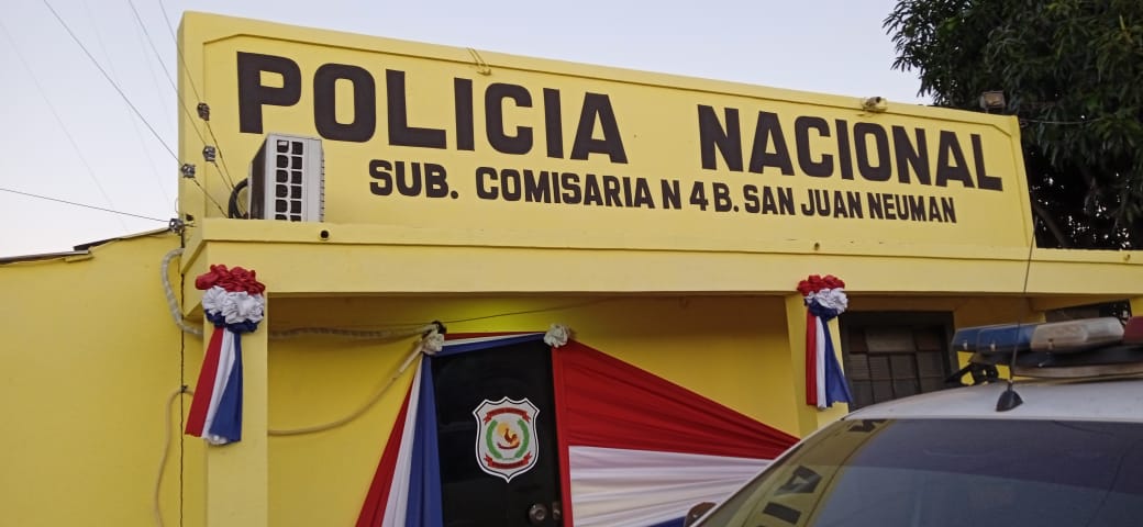 PJC: Motochorros asaltan a una mujer que estaba sentada frente a su vivienda en barrio Obrero PJC: Motochorros asaltan a una mujer que estaba sentada frente a su vivienda en barrio Obrero