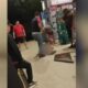 Dura golpiza sufrió un hombre por supuesto hurto de carne en un minimercado de Villa Elisa