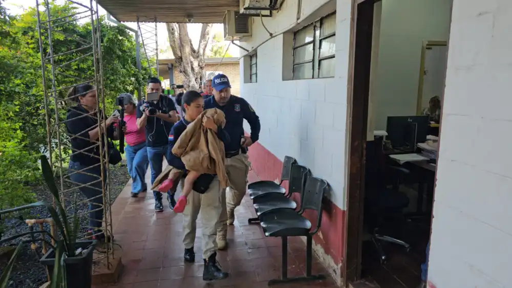 Imputan por tráfico de menores a mujer a quien entregaron una beba a cambio de G. 800.000
