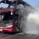 Ómnibus paraguayo con 30 pasajeros arde en llamas en Brasil